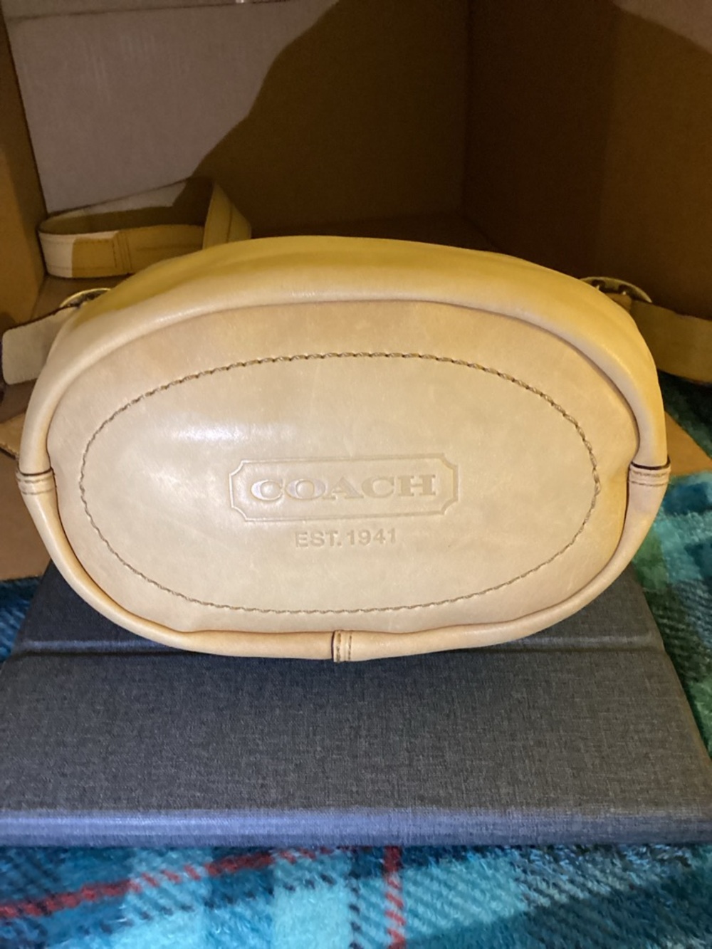 Coach Bleeker Leather Duffle Bucket Bag. A0869-11422 - Picture 7 of 10